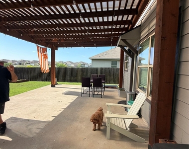 1247 Shadow Creek Blvd - Photo Thumbnail 7
