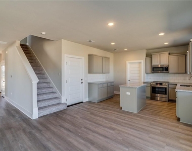 9824 Eloquence Dr - Photo Thumbnail 4