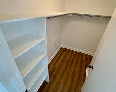 8003 Bannock Ln - Photo Thumbnail 23