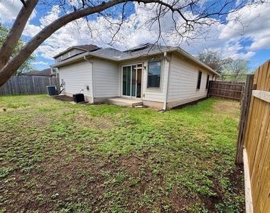 8003 Bannock Ln - Photo Thumbnail 39