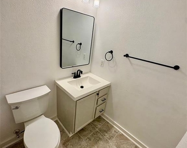 8003 Bannock Ln - Photo Thumbnail 37