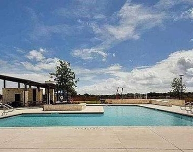505 Washington Dr - Photo Thumbnail 16