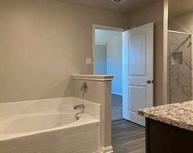 505 Washington Dr - Photo Thumbnail 10