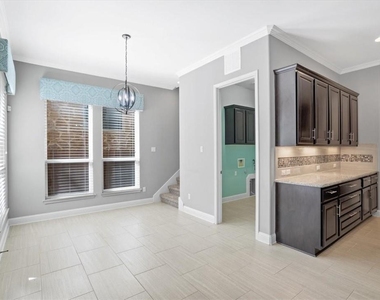 409 Spanish Mustang Dr - Photo Thumbnail 16