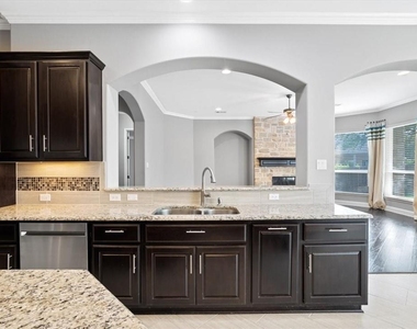 409 Spanish Mustang Dr - Photo Thumbnail 8