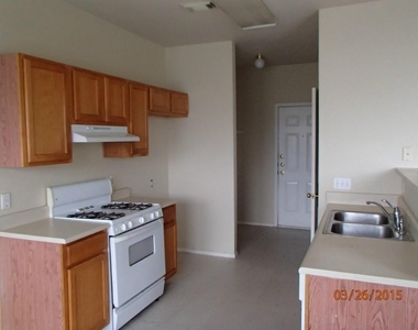 2837 Southampton Way - Photo Thumbnail 5