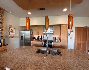 1600 Barton Springs Rd - Photo Thumbnail 4