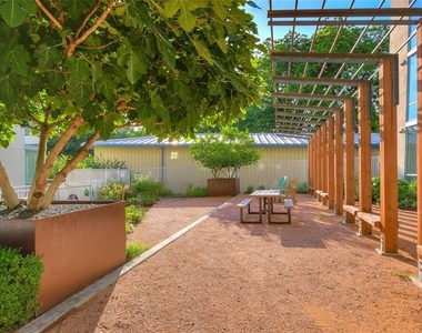 1600 Barton Springs Rd - Photo Thumbnail 15
