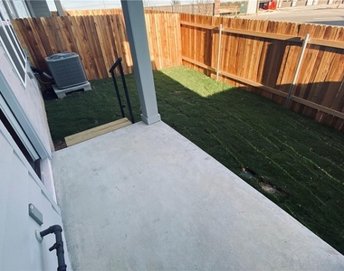 5160 N A W Grimes Blvd - Photo Thumbnail 20
