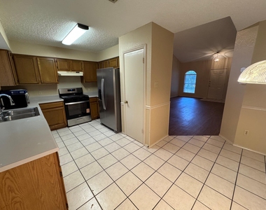 4236 Iriona Bnd - Photo Thumbnail 5