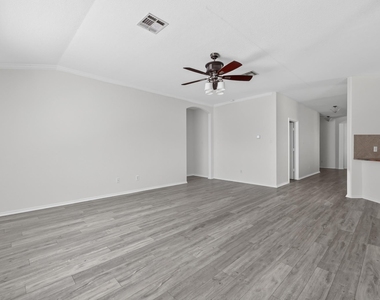 315 Waterlily Way - Photo Thumbnail 32