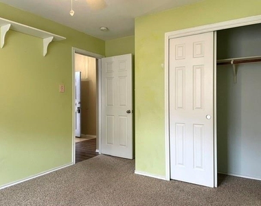 289 Lake Washington Dr - Photo Thumbnail 18