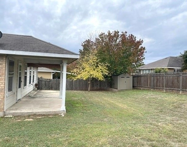 289 Lake Washington Dr - Photo Thumbnail 22