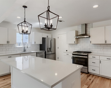 2608 Piping Rock Trl - Photo Thumbnail 8