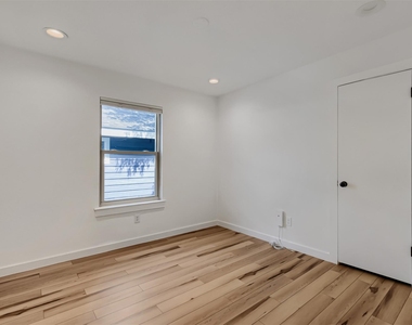 2608 Piping Rock Trl - Photo Thumbnail 19