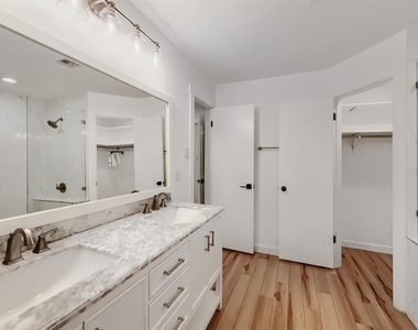 2608 Piping Rock Trl - Photo Thumbnail 15