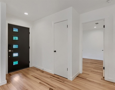 2608 Piping Rock Trl - Photo Thumbnail 2