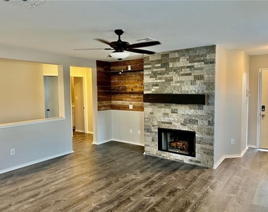 3401 Nocona Cv - Photo Thumbnail 1