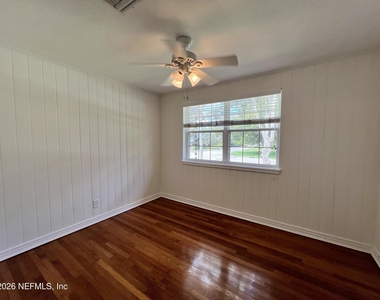 1377 Tiber Avenue - Photo Thumbnail 20