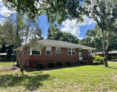 1377 Tiber Avenue - Photo Thumbnail 1