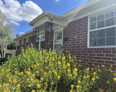 1377 Tiber Avenue - Photo Thumbnail 6