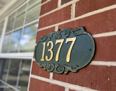 1377 Tiber Avenue - Photo Thumbnail 9