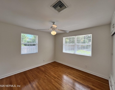 1377 Tiber Avenue - Photo Thumbnail 30