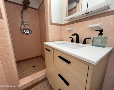 1377 Tiber Avenue - Photo Thumbnail 27
