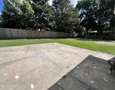 1377 Tiber Avenue - Photo Thumbnail 36