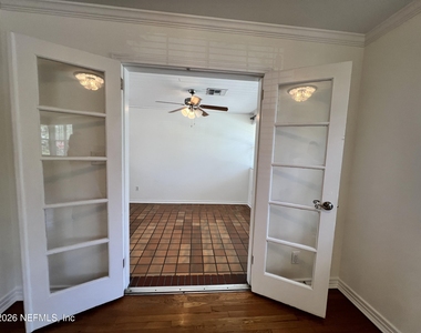 1377 Tiber Avenue - Photo Thumbnail 13