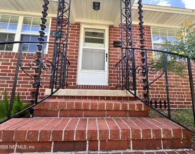 1377 Tiber Avenue - Photo Thumbnail 8