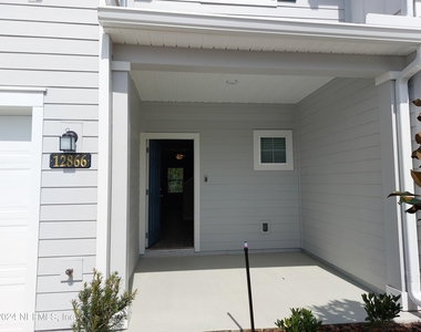 12866 Josslyn Lane - Photo Thumbnail 4