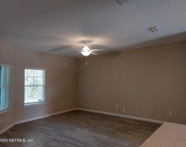 12866 Josslyn Lane - Photo Thumbnail 6
