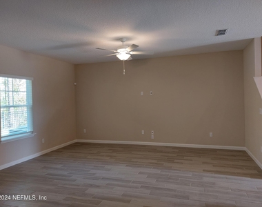 12866 Josslyn Lane - Photo Thumbnail 5