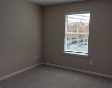 12866 Josslyn Lane - Photo Thumbnail 16
