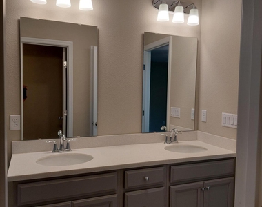 12866 Josslyn Lane - Photo Thumbnail 17