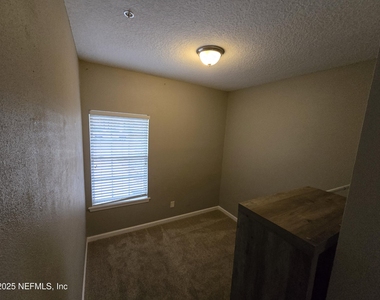 575 Oakleaf Plantation Parkway - Photo Thumbnail 16