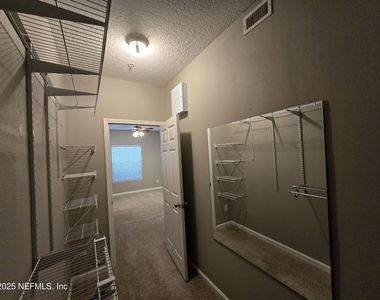 575 Oakleaf Plantation Parkway - Photo Thumbnail 25
