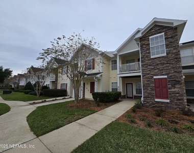575 Oakleaf Plantation Parkway - Photo Thumbnail 2