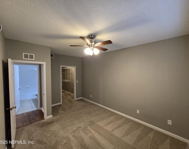 575 Oakleaf Plantation Parkway - Photo Thumbnail 22