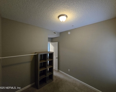 575 Oakleaf Plantation Parkway - Photo Thumbnail 15