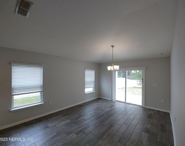 208 Midway Park Drive - Photo Thumbnail 14