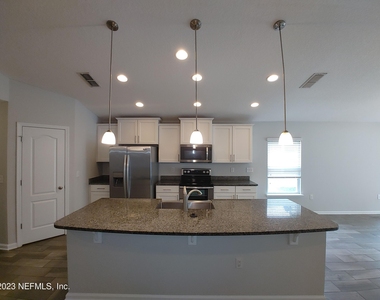 208 Midway Park Drive - Photo Thumbnail 13