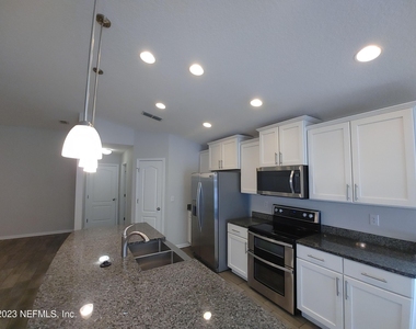 208 Midway Park Drive - Photo Thumbnail 18
