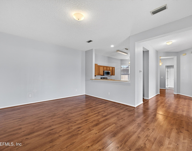 6377 Island Forest Drive - Photo Thumbnail 11