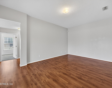 6377 Island Forest Drive - Photo Thumbnail 10