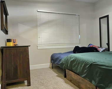 615 Luna Court - Photo Thumbnail 11