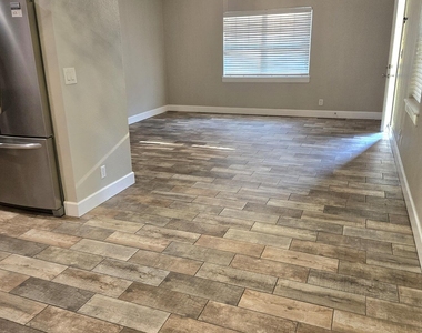 615 Luna Court - Photo Thumbnail 19