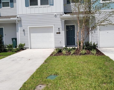 12880 Josslyn Lane - Photo Thumbnail 1