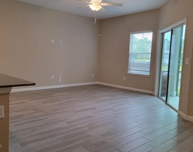 12880 Josslyn Lane - Photo Thumbnail 3